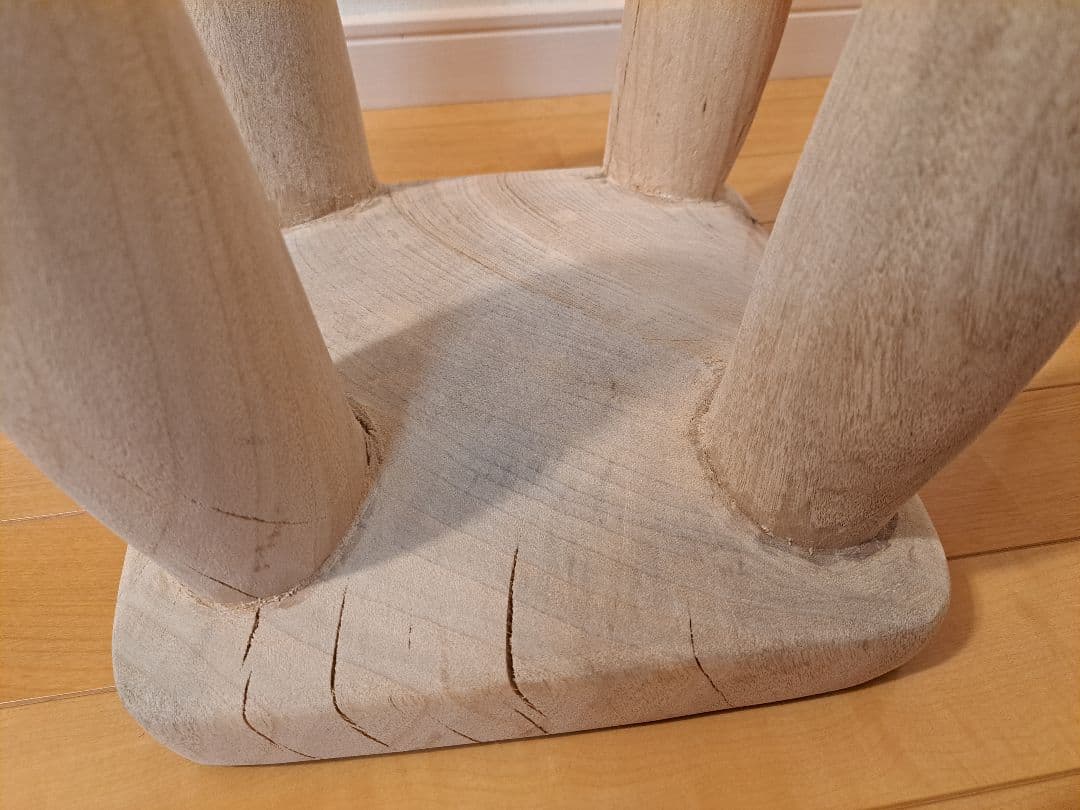 セヌフォスツール風　一本彫り　木製スツール　特注品　テーブル　椅子　家具