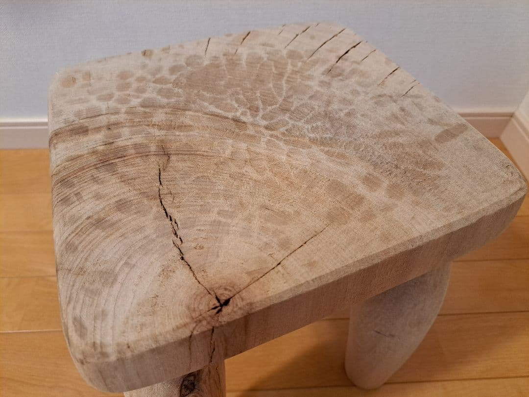 セヌフォスツール風　一本彫り　木製スツール　特注品　テーブル　椅子　家具