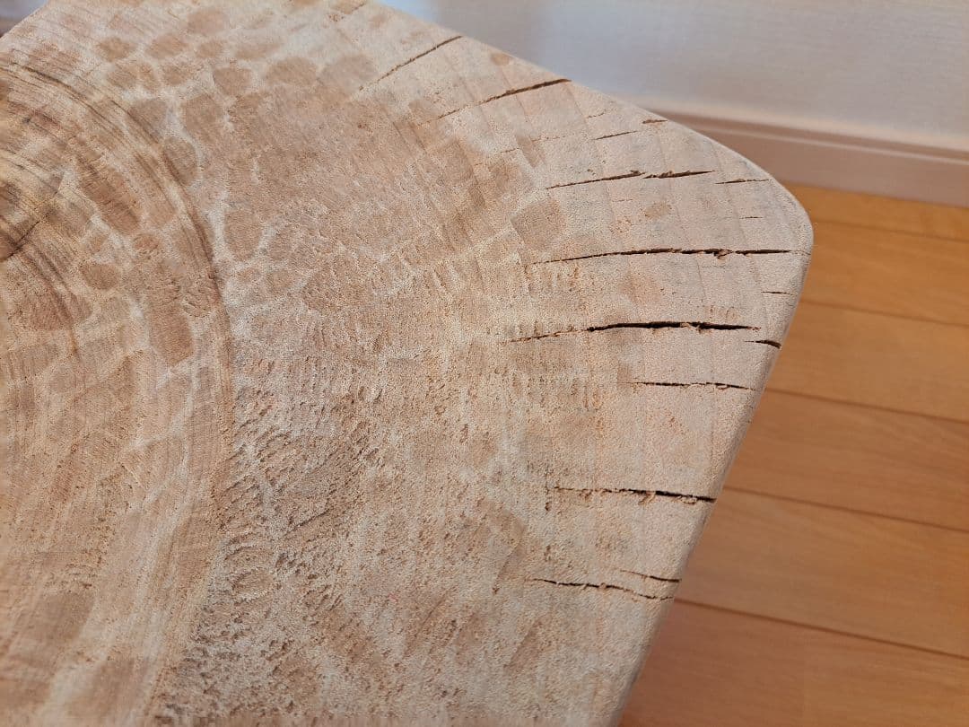 セヌフォスツール風　一本彫り　木製スツール　特注品　テーブル　椅子　家具