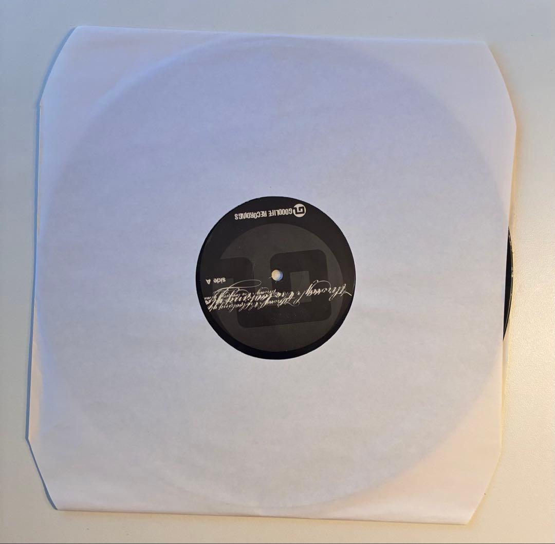 洋楽 AFTERSHOCK / ThroughTheLookingGlass (LP)