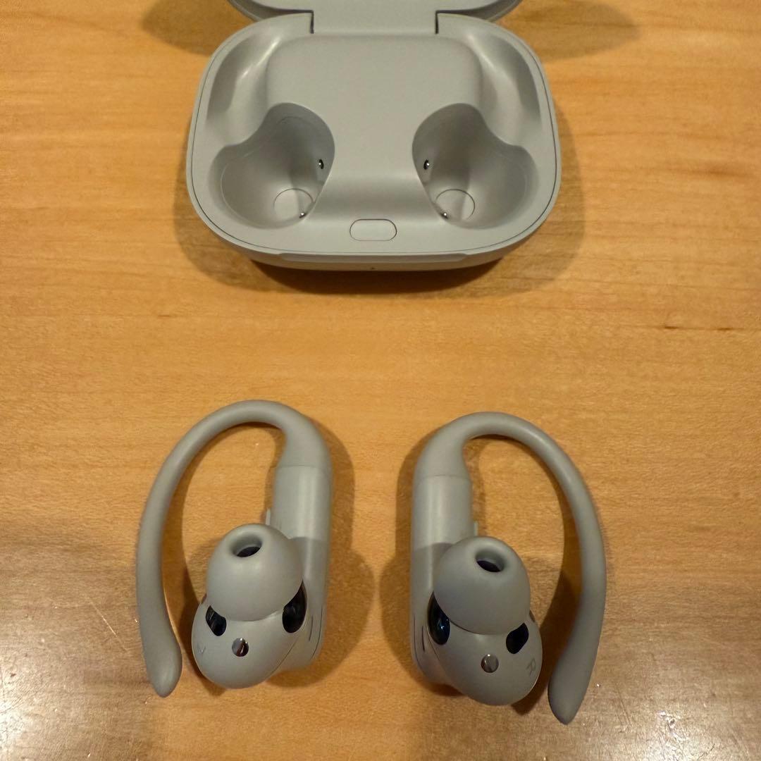 Powerbeats pro2 （美品）シリコンケース付き
