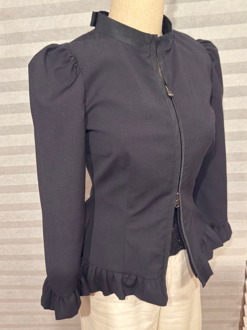 RED VALENTINO ブラックノーカラージャケット