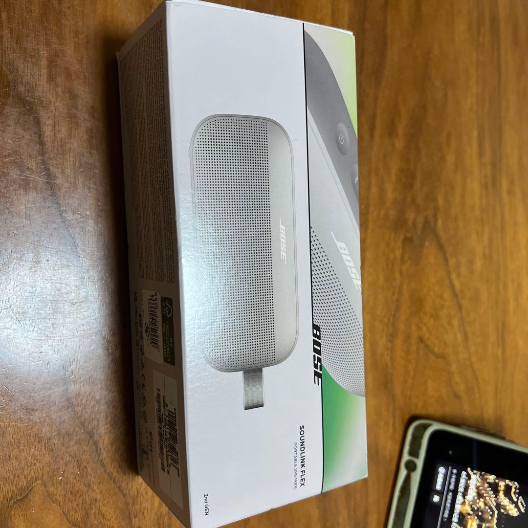 新品、Bose SoundLink Flex ワイヤレススピーカー