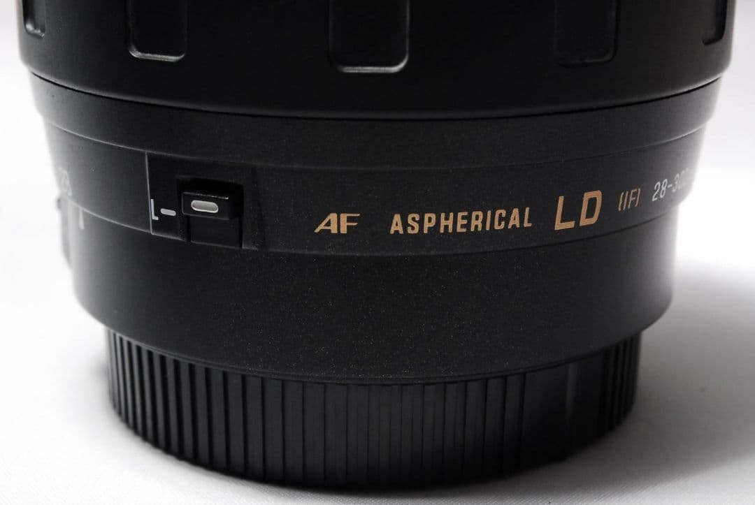 ♥レンズ交換不要♥超高倍率レンズ★タムロン TAMRON AF 28-300mm