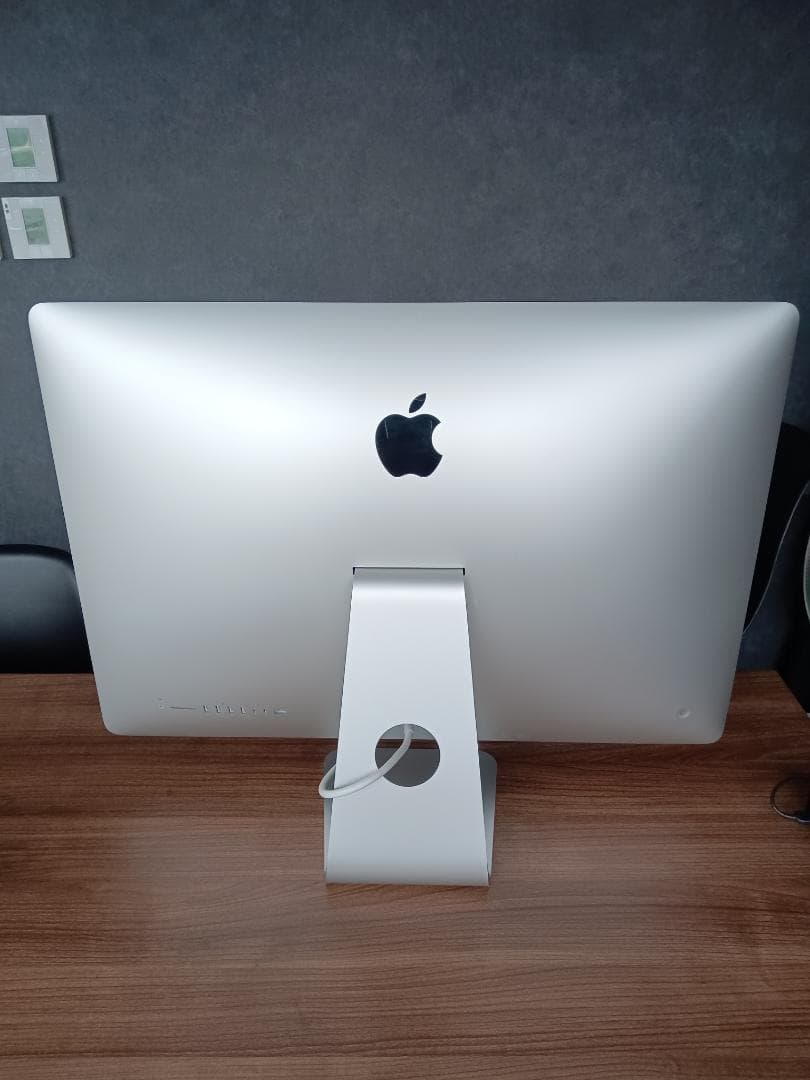 ①　iMac Retina 5K 27インチ 32GB