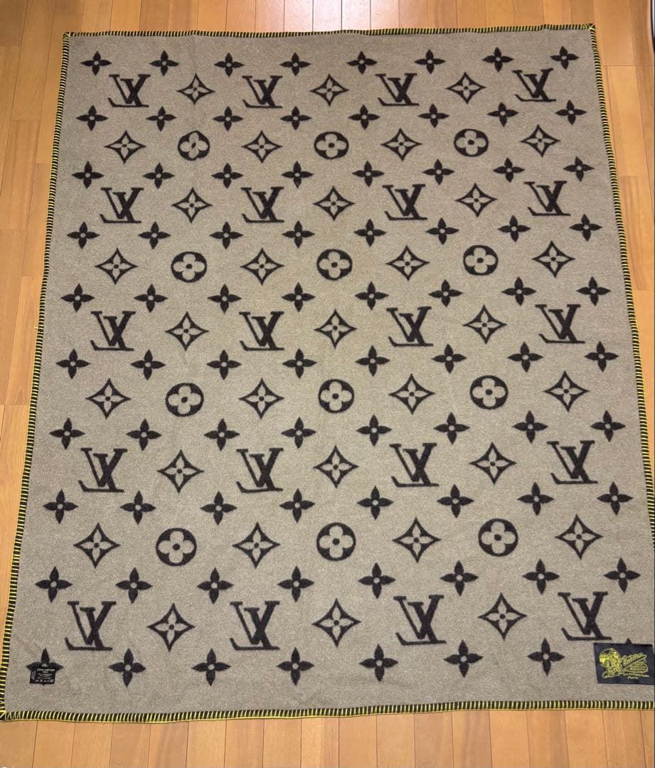 ⭐︎LOUIS VUITTON ルイヴィトン　ブランケット