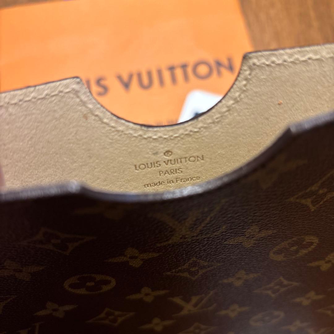 お値下げ　ルイヴィトン モノグラムiPadケース