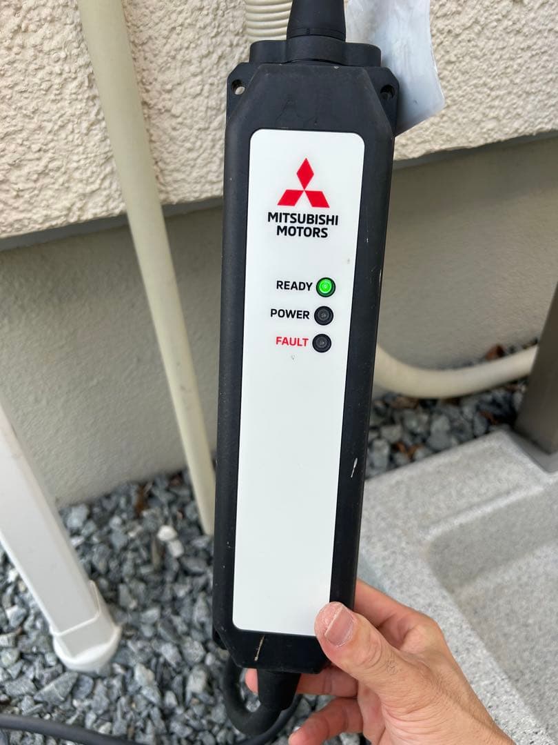 三菱アウトランダーPHEV GN0W純正200V充電ケーブル　2023年　電気