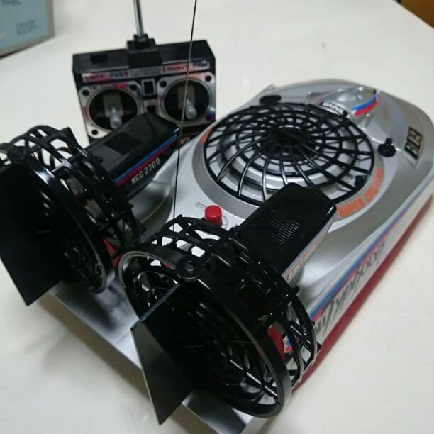 【送料無料】タイヨー  ミニタイフーン  ホバークラフト ラジコン