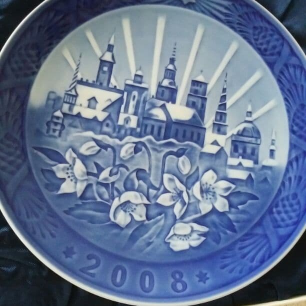 箱付き新品未使用！ロイヤルコペンハーゲン2008プレート